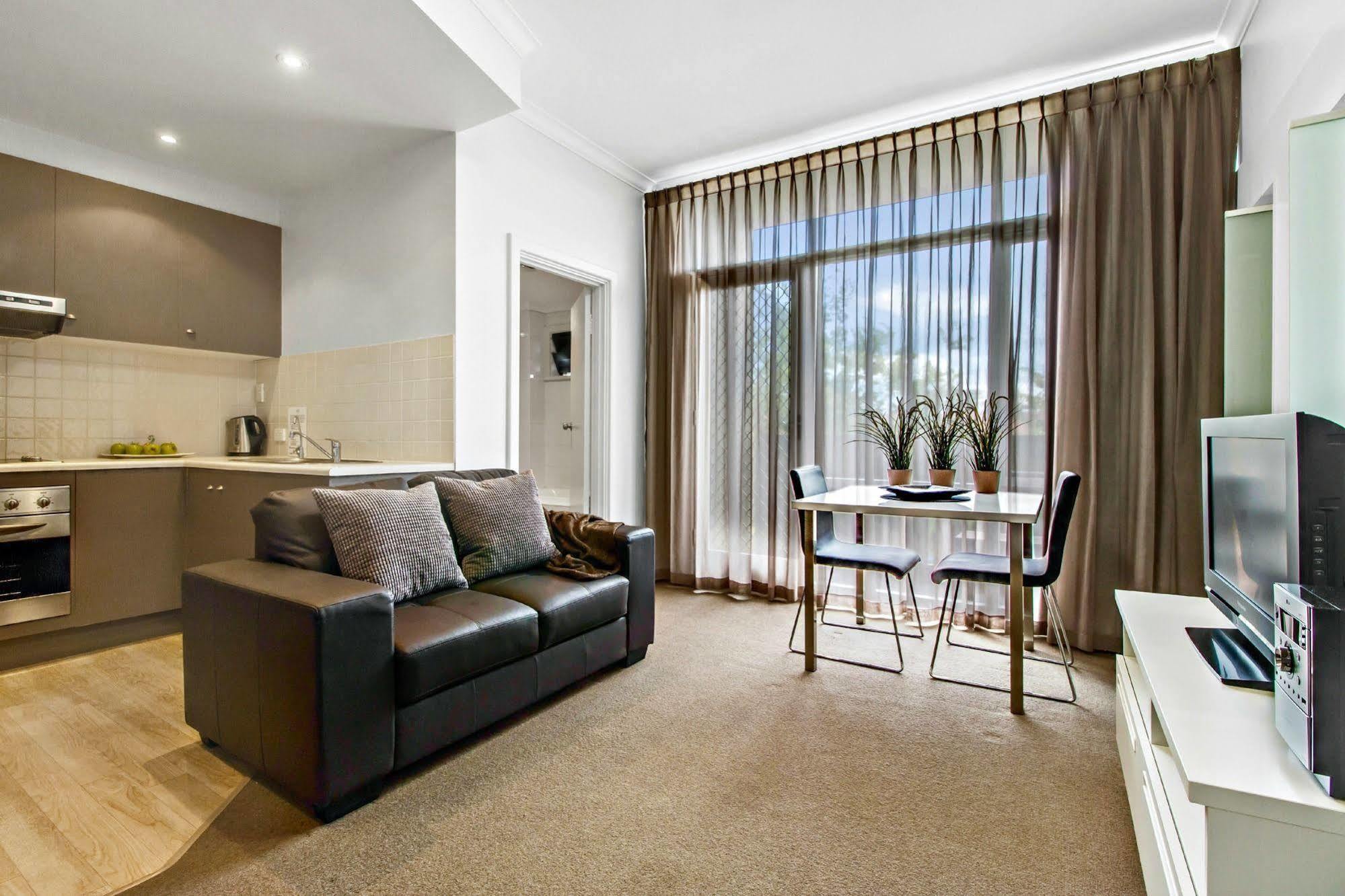 Adelaide Dress Circle Apartments - Ward Street Экстерьер фото
