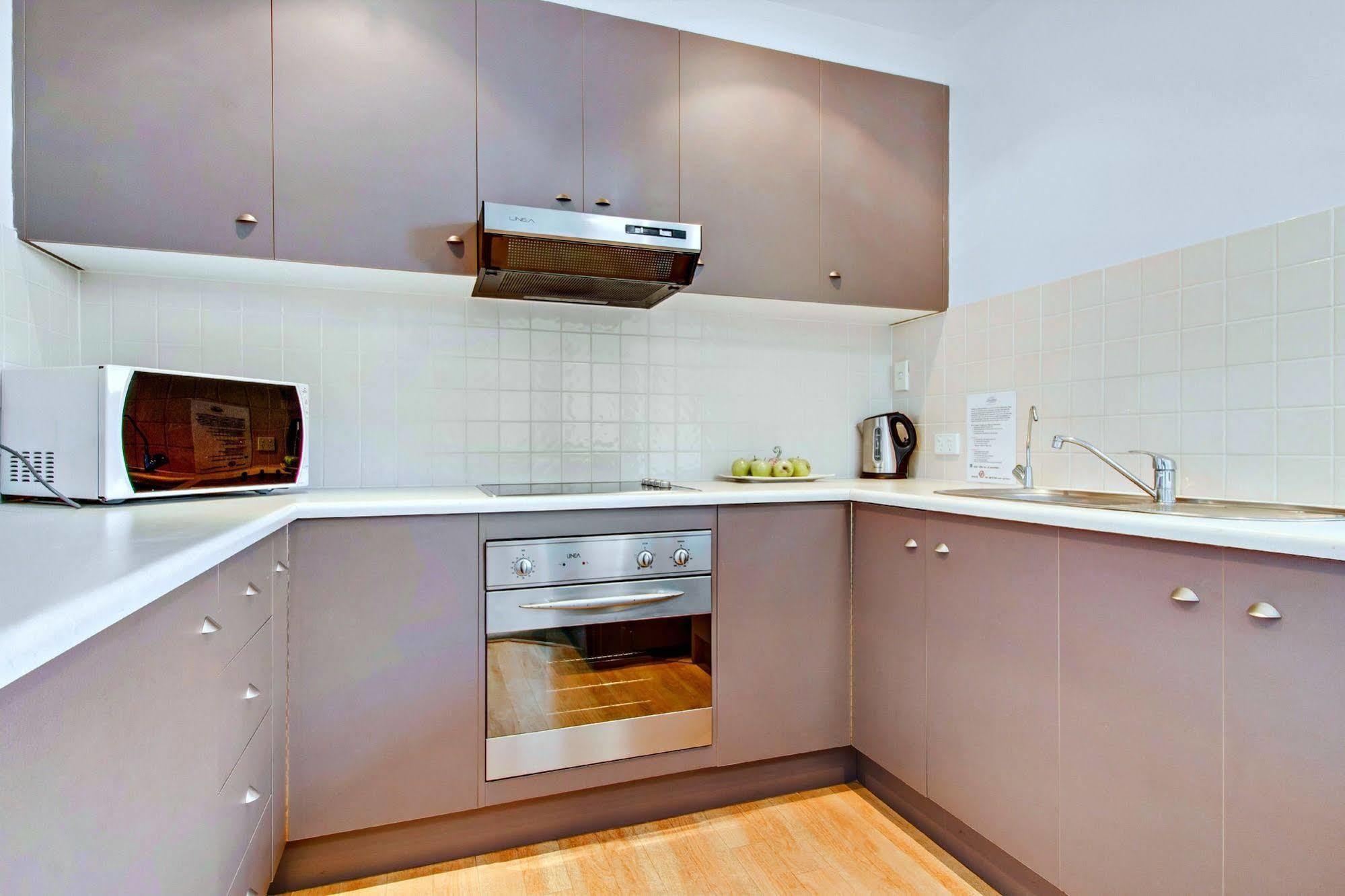 Adelaide Dress Circle Apartments - Ward Street Экстерьер фото